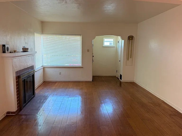Solano Ave — Photo 15