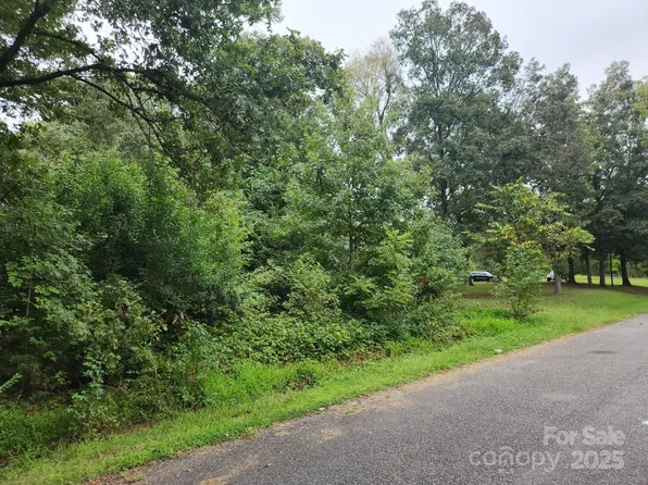 5930 Hardwood Ln, Concord, NC 28027