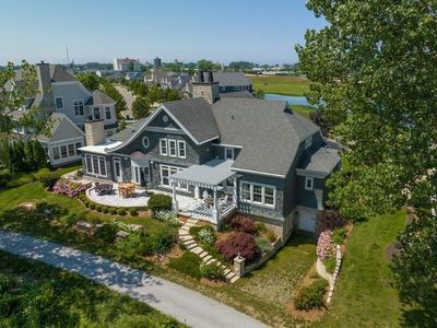 545 Golden Bear Ct, Saint Joseph, MI, 49085