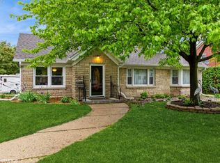 302 Grove St, Beaver Dam, WI 53916