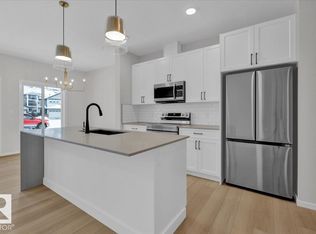 137 Hilton Cv, Spruce Grove, AB T7X0V9