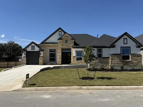 246 Raven Road, Castroville, TX 78009