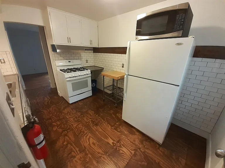 901 Burr Oak Ct — Photo 12