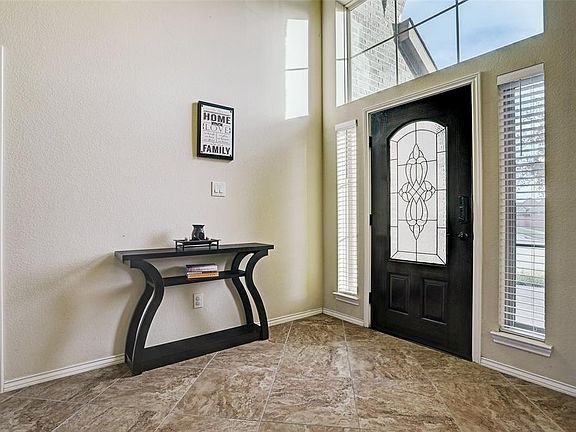 4th image of 13921 Pebble Falls Ln