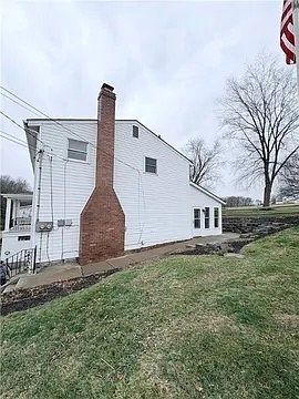 3rd image of 311 Denny Rd #A