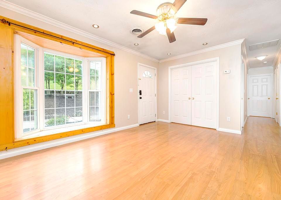 1713 Lone Oak Rd, Johnson City, TN 37604 Zillow