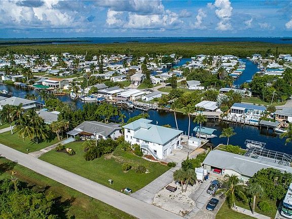 3rd image of 2597 Sanibel Blvd