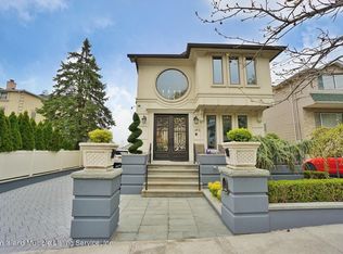 69 Starbuck St #A, Staten Island, NY 10304