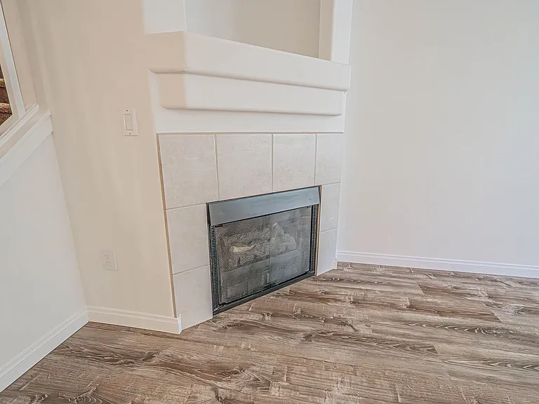 25712 Holiday Cir #D — Photo 5