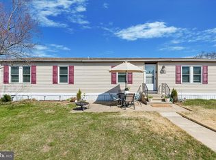 74 Longwood Pl, North Wales, PA 19454