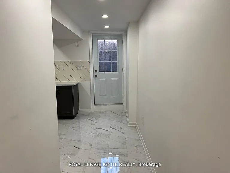 111 Misty Hills Trl #BASEMENT — Photo 21