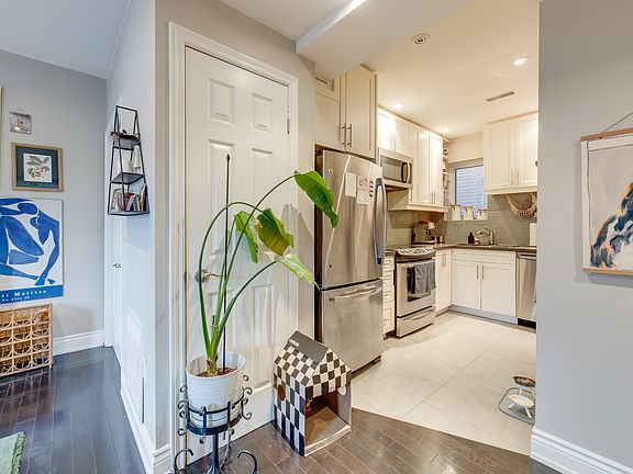 4th image of 480 Palmerston Blvd #105A