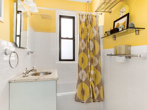 4th image of 129 W 89th St APT 68