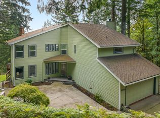 9540 SE Wooded Hills Ct, Damascus, OR 97089