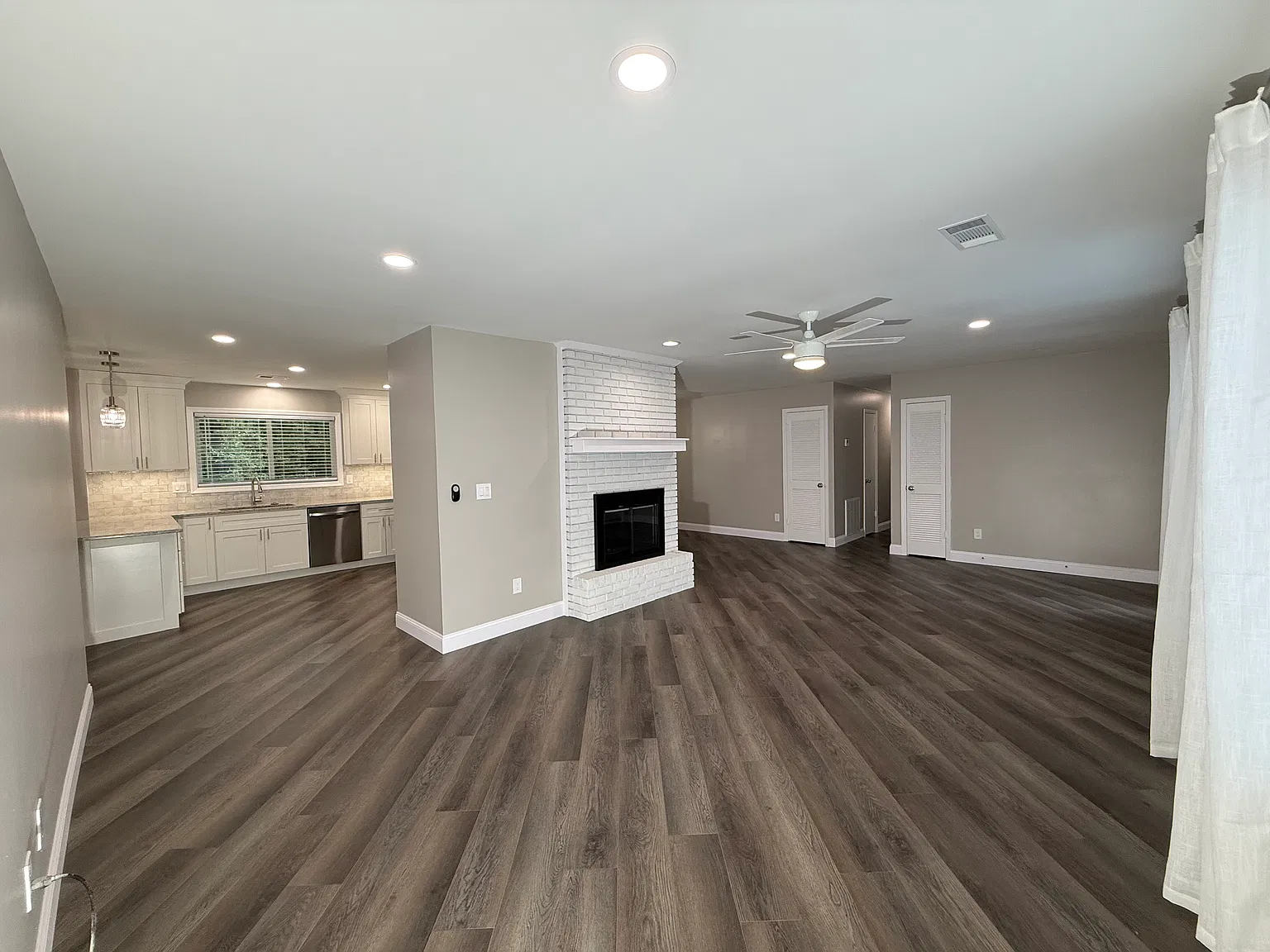 3 bed, 1865 sqft, $3,000 — Photo 4