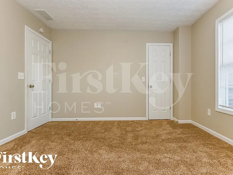 54 Windcrest Dr — Photo 12