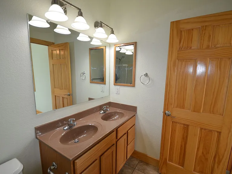 600 Edgewood Rd — Photo 8