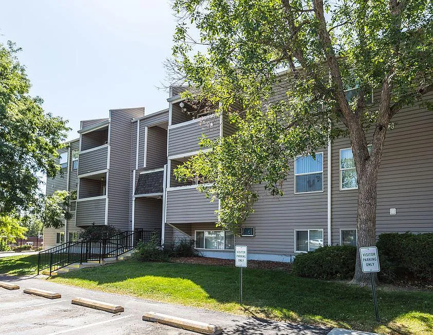 Flatirons Park Apartments — Photo 1