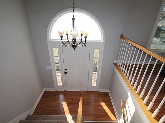 2nd image of 3401 Harborwood Cir