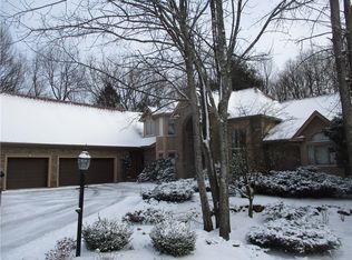 1 Gambin Hl, Fairport, NY 14450