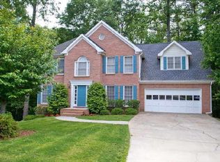 981 Cedar Bluff Trl, Lilburn, GA 30047