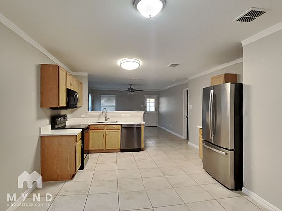 3rd image of 8924 Sun Haven Way