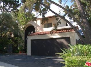 2492 Banyan Dr, Los Angeles, CA 90049