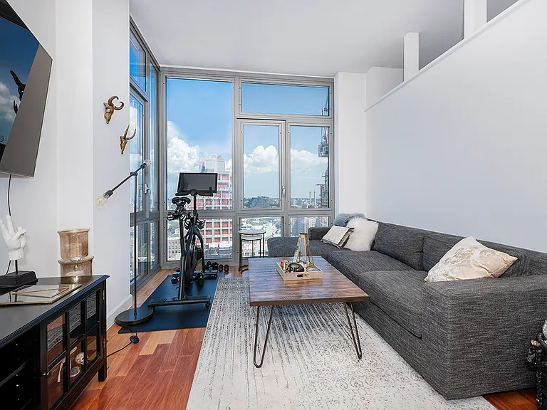 100 Jay St #24D — Photo 1