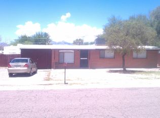 7033 E Calle Osito, Tucson, AZ 85710