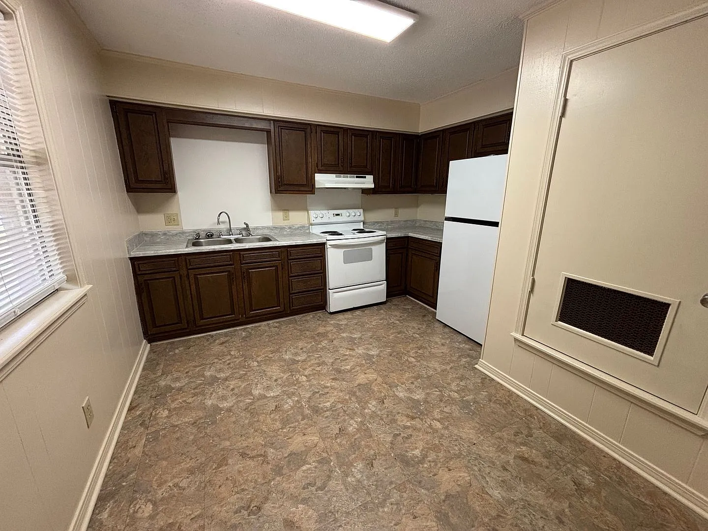 410 N Joplin, Apt 1-4 — Photo 4