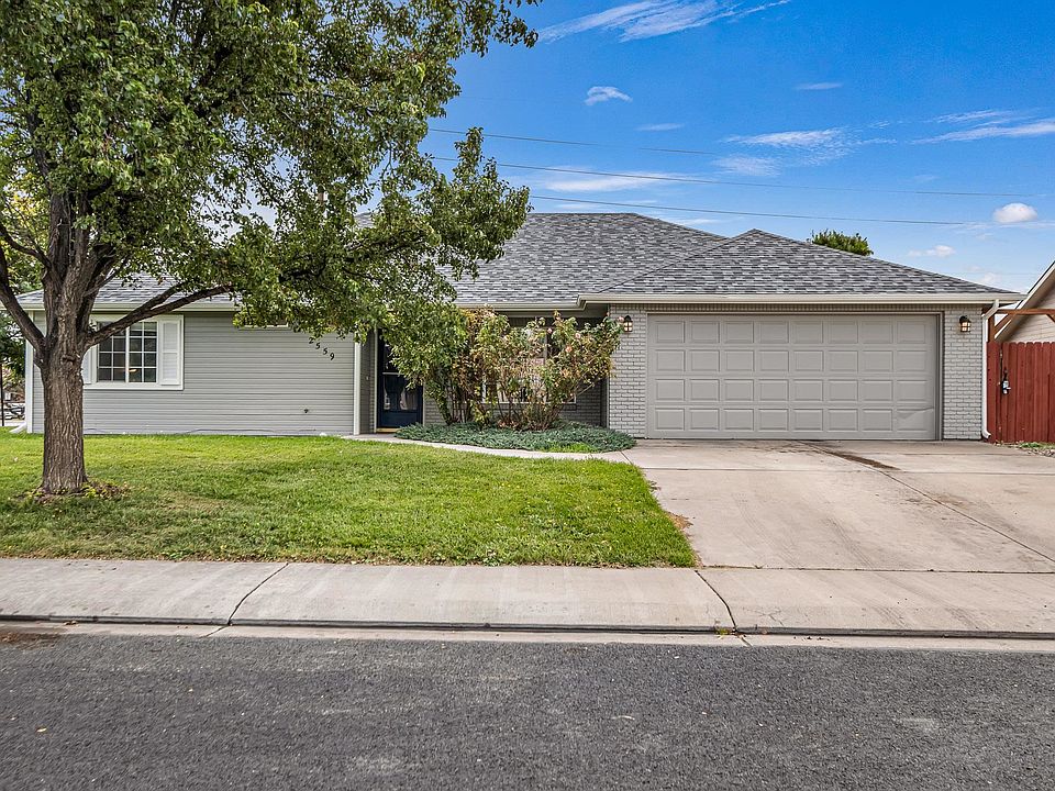 1st image of 2559 Janece Dr
