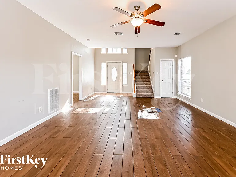 3117 Bay Creek Dr — Photo 7