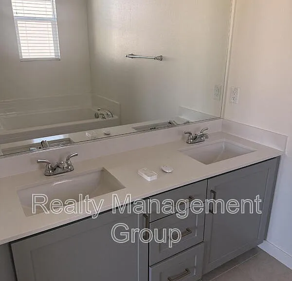 5480 Shorefront Dr #163 — Photo 17