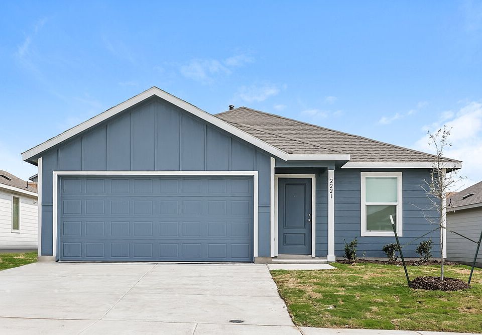 1st image of 2221 Vista Way