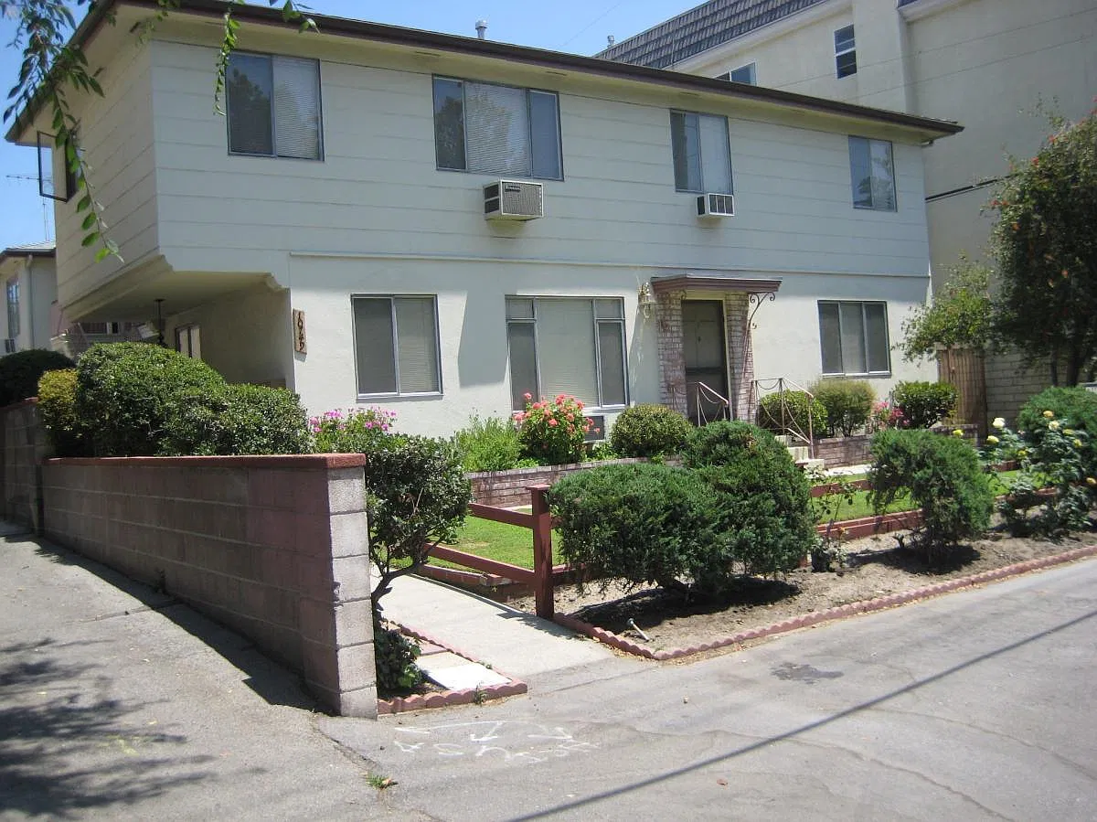 1 bed, 650 sqft, $1,895 — Photo 1