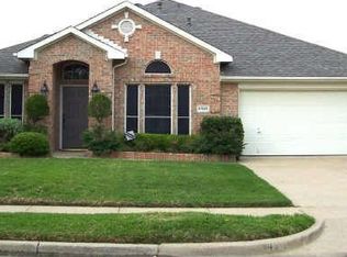 4510 Hanover St, Grand Prairie, TX 75052