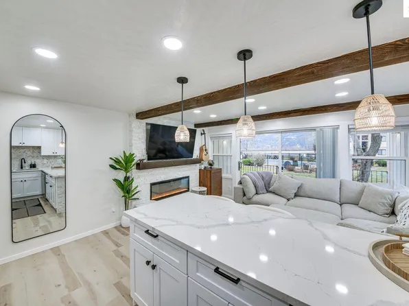 301 Iberian Way APT 113, Sandpoint, ID 83864