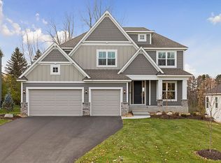 850 Gramsie Rd, Shoreview, MN 55126