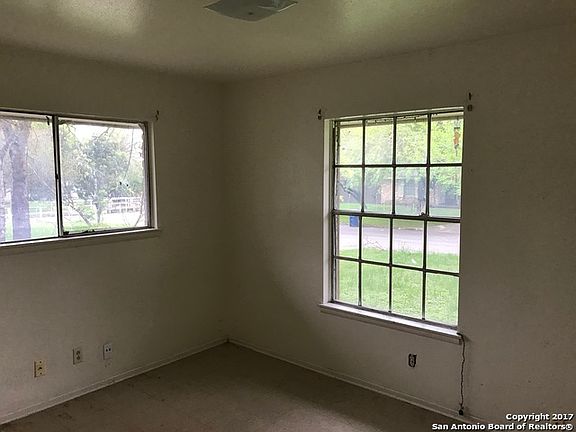 5th image of 6007 Misty Valley Dr