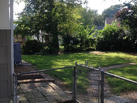 3rd image of 8201 Fernwood Dr