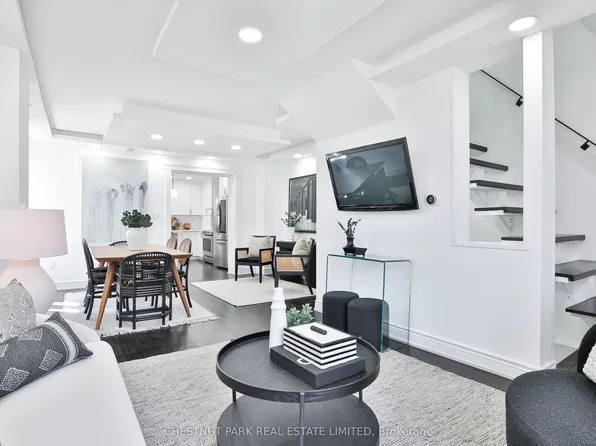 1341 Dupont St, Toronto, ON M6H 2A8
