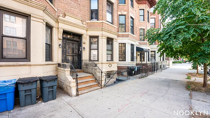 Rented by Nooklyn NYC LLC | media 34