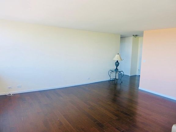 3rd image of 4250 N Marine Dr APT 2728