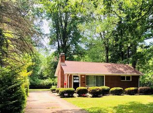 913 Indianola Rd, Youngstown, OH 44512