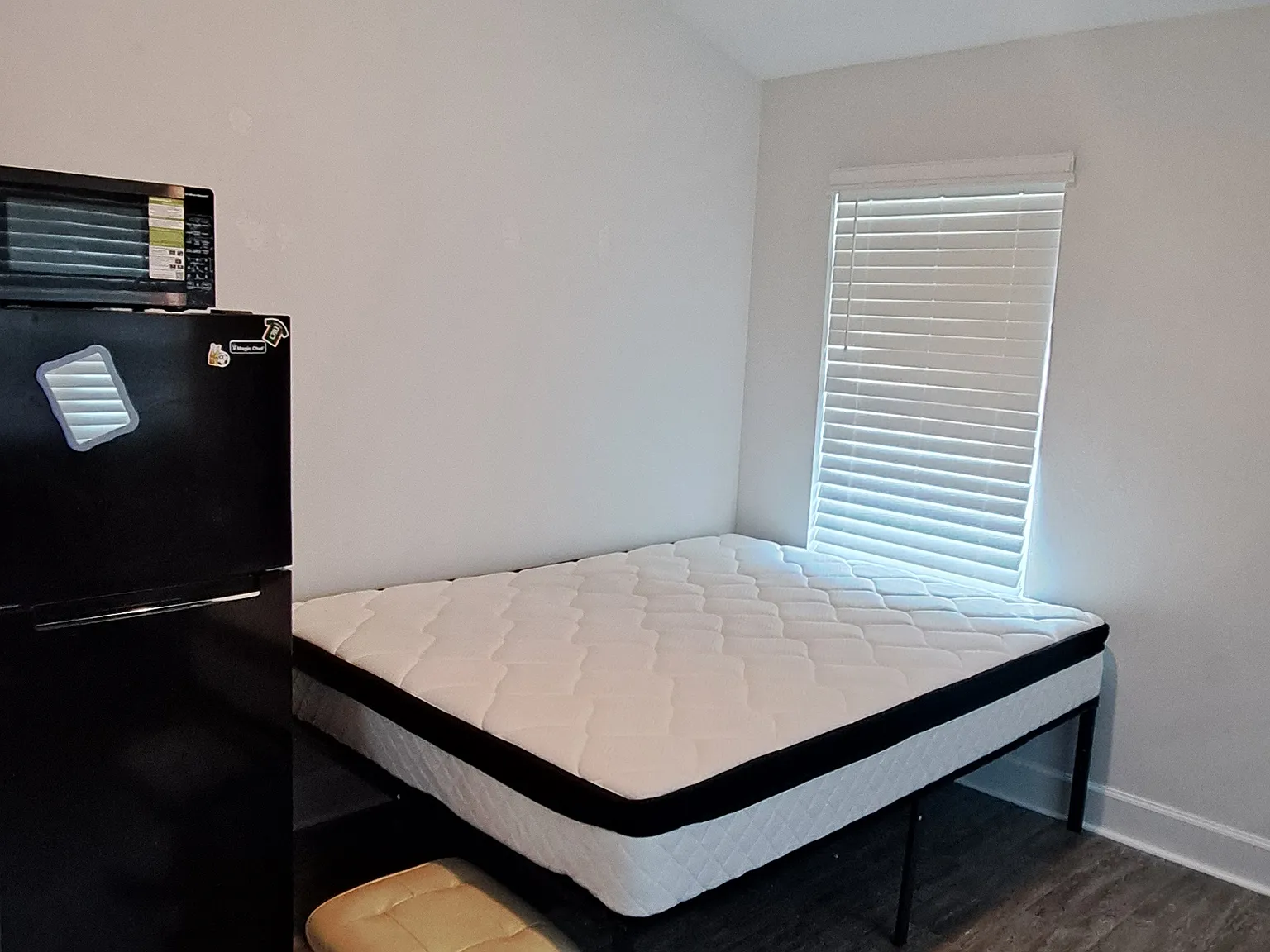 4 bed, $800 — Photo 4