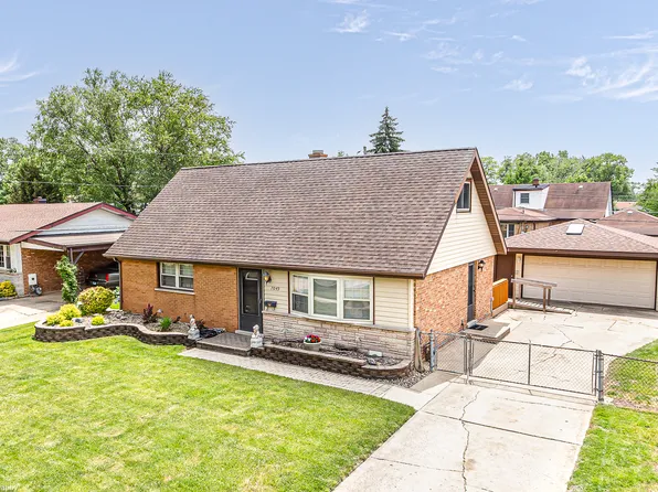 7049 W 91st St, Bridgeview, IL 60455