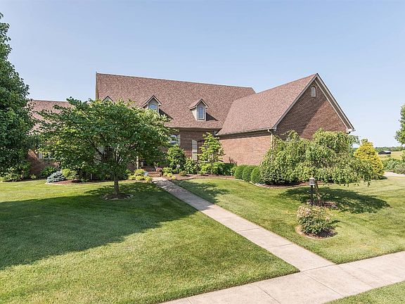 2nd image of 121 Summer Glenn Ct