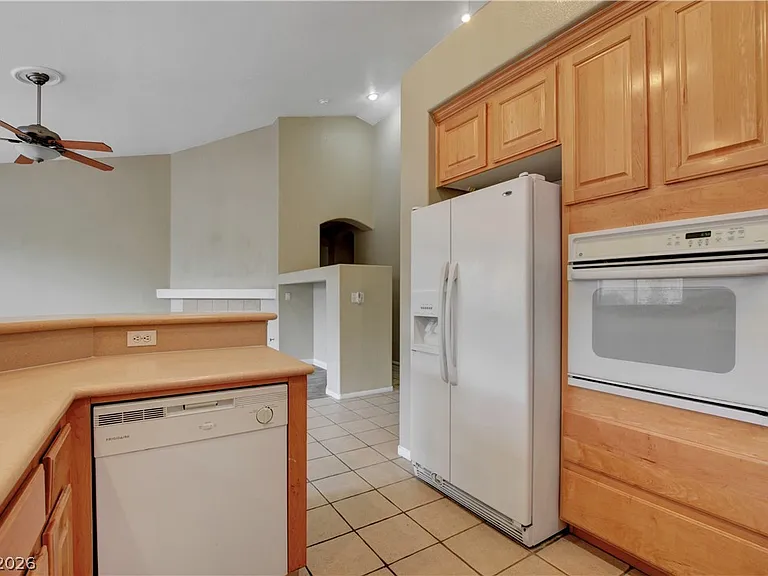 2294 Tedesca Dr — Photo 6