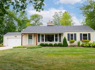 7627 N Boyd Way, Fox Pt, WI 53217