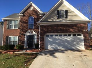 2382 Miller Oaks Cir, Decatur, GA 30035